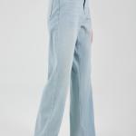 Classic-Straight Light Washed Denim