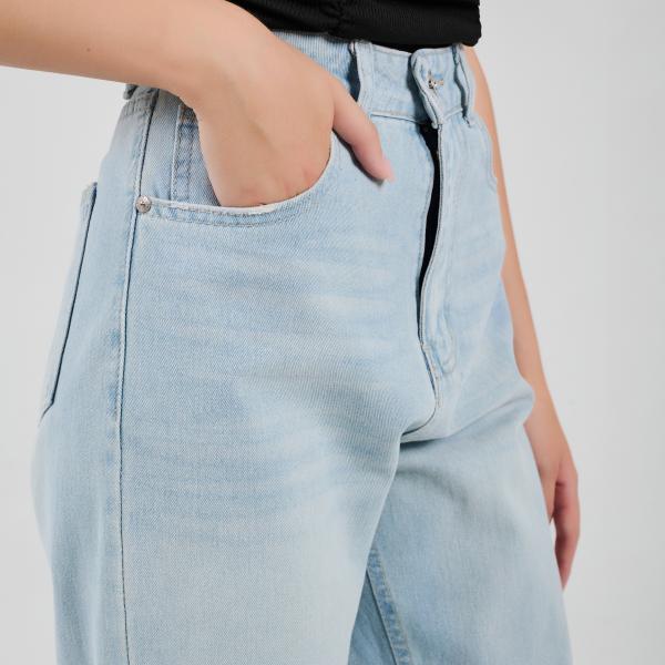 Classic-Straight Light Washed Denim