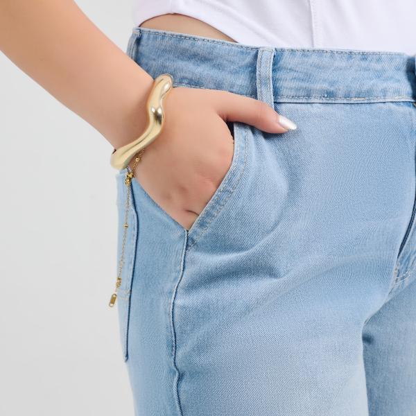 Baggy-Fit Light Blue Denim
