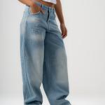 Baggy-Fit Faded Light Blue