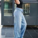 Wide-Leg Light Double Crisp Cuffed Denim