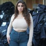 Wide-leg dark washed blue denim