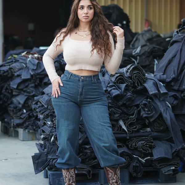 Wide-leg dark washed blue denim